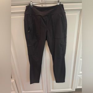 Athleta Headlands Hybrid Cargo pants